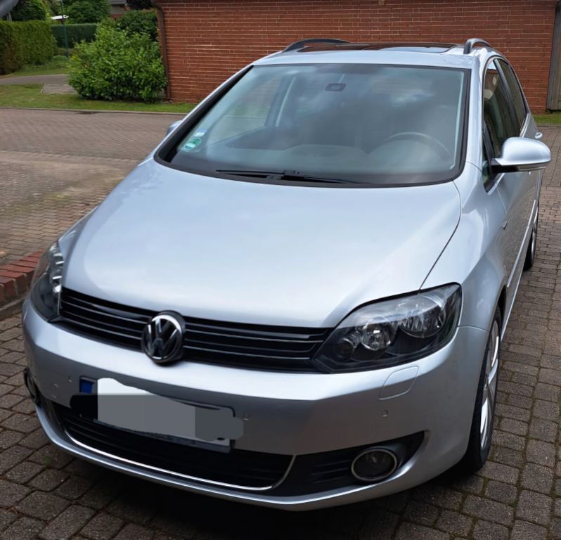 Silber Gebraucht 2014 VW Golf Plus Life Van / Kleinbus | 9.999 € (Etwas zu teuer) - Bild 1/4