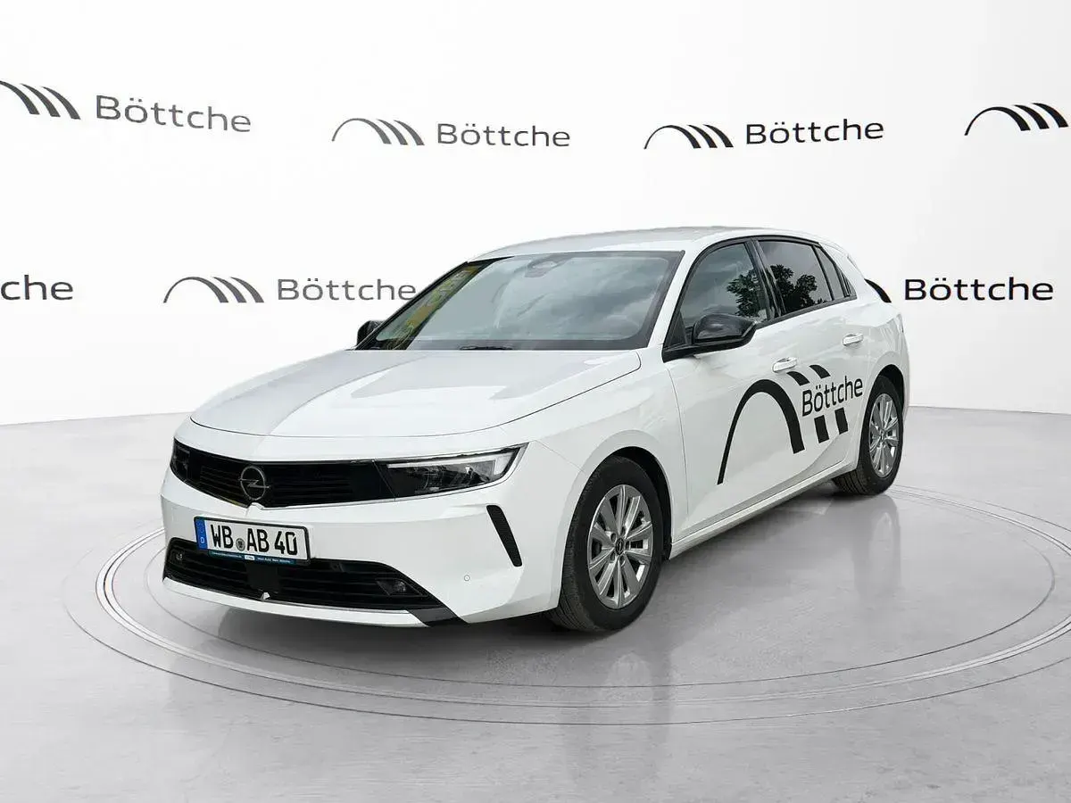Gebraucht Opel Astra Edition 131 PS (96 kW) 2021 Weiß Limousine