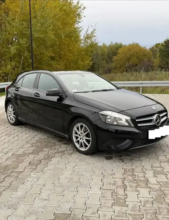 Gebraucht Mercedes A200 136 PS (100 kW) 2014 Schwarz Kleinwagen