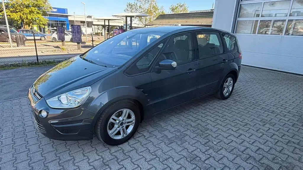 Gebraucht Ford S-MAX Trend 116 PS (85 kW) 2010 Grau Van / Kleinbus
