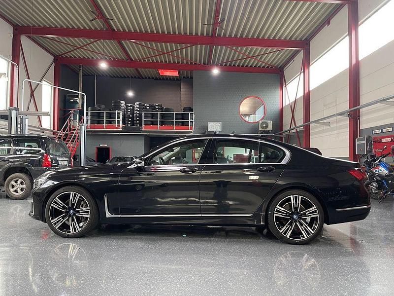 Gebraucht BMW 730 265 PS (194 kW) 2020 Schwarz Limousine