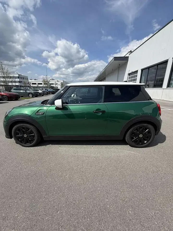 Gebraucht Mini Cooper SE 135 kW (184 PS) 2024 Kleinwagen