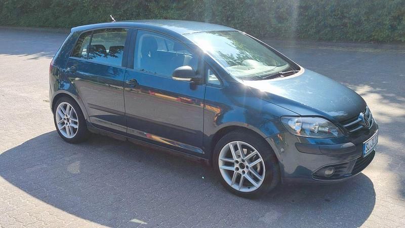 Blau Gebraucht 2008 VW Golf Plus Trendline Van / Kleinbus | 2.800 € (Fairer Preis) - Bild 1/4