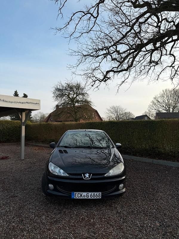 Schwarz Gebraucht 2005 Peugeot 206 CC Cabrio | 450 € (Superpreis) - Bild 1/4