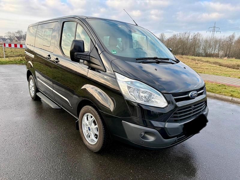 Gebraucht Ford Tourneo 155 PS (114 kW) 2014 Schwarz Van / Kleinbus
