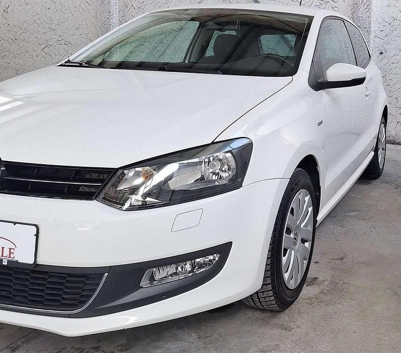 Candyweiss Gebraucht 2013 VW Polo Life Kleinwagen | 7.450 € (Guter Preis) - Bild 1/4