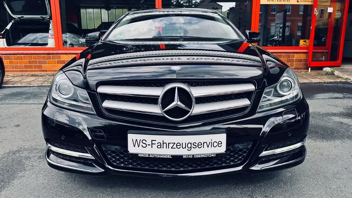 Gebraucht Mercedes C250 204 PS (150 kW) 2012 Schwarz Coupé