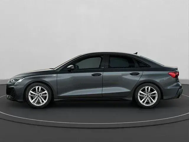 Gebraucht Audi A3 S-Line 150 PS (110 kW) 2025 Grau Limousine
