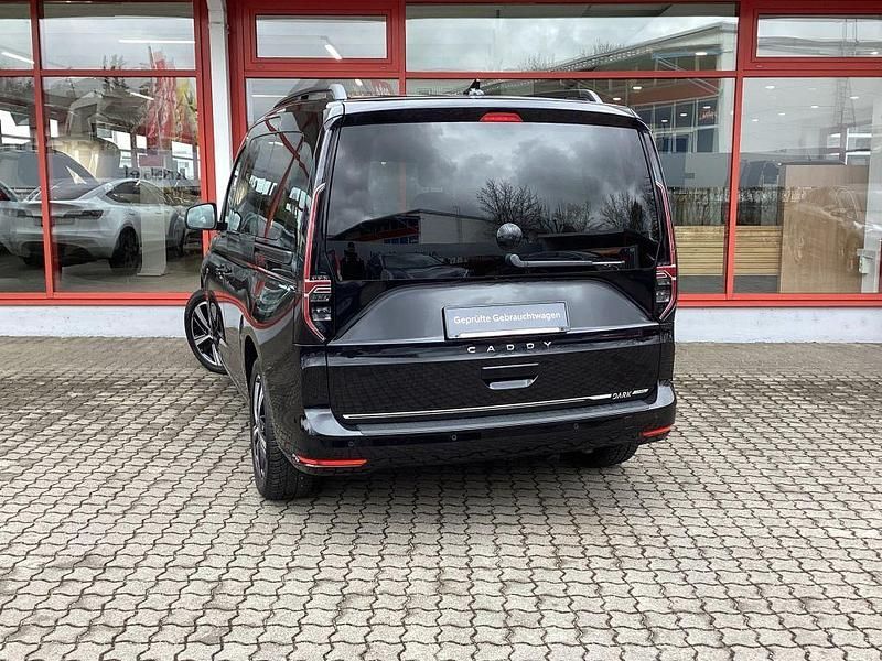 Gebraucht VW Caddy Dark Label 122 PS (89 kW) 2023 Schwarz Van / Kleinbus