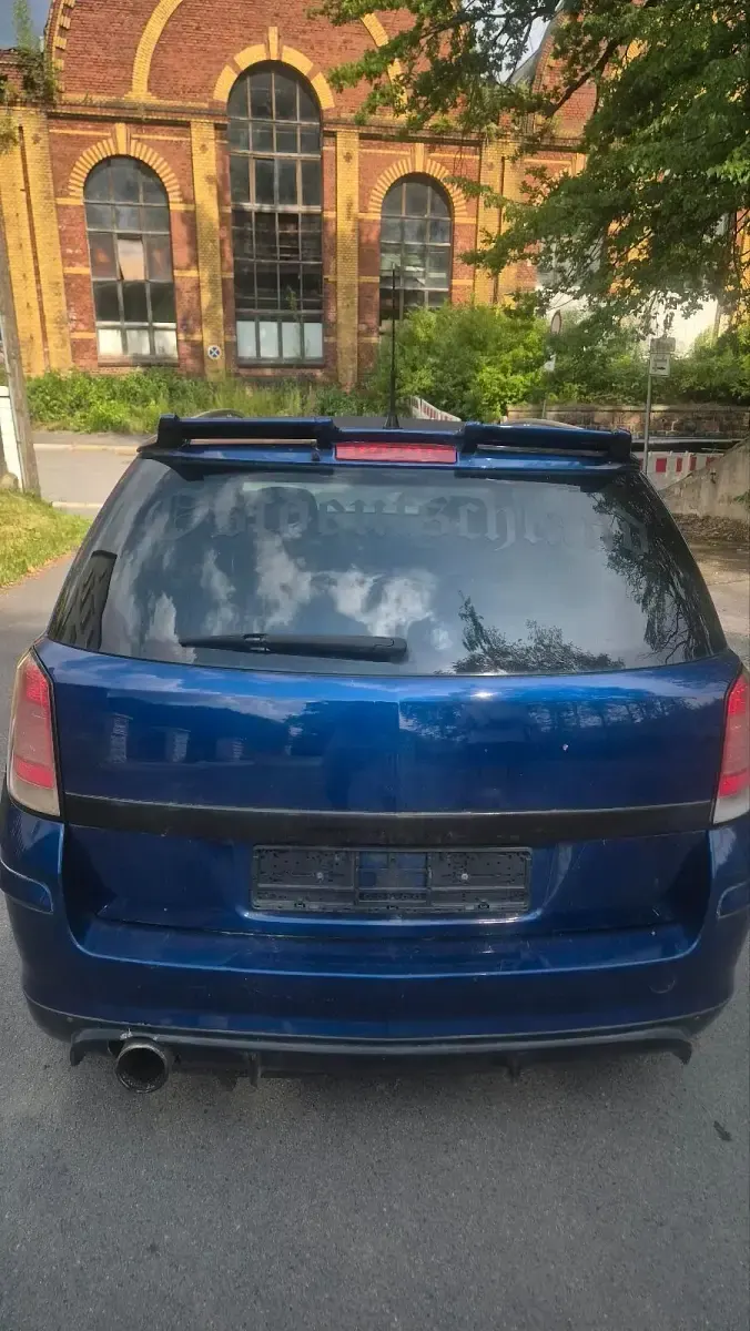 Gebraucht Opel Astra 116 PS (85 kW) 2005 Blau Kombi