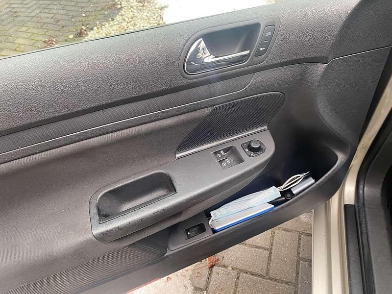 Gebraucht VW Golf IV Comfortline 75 PS (55 kW) 2004 Limousine