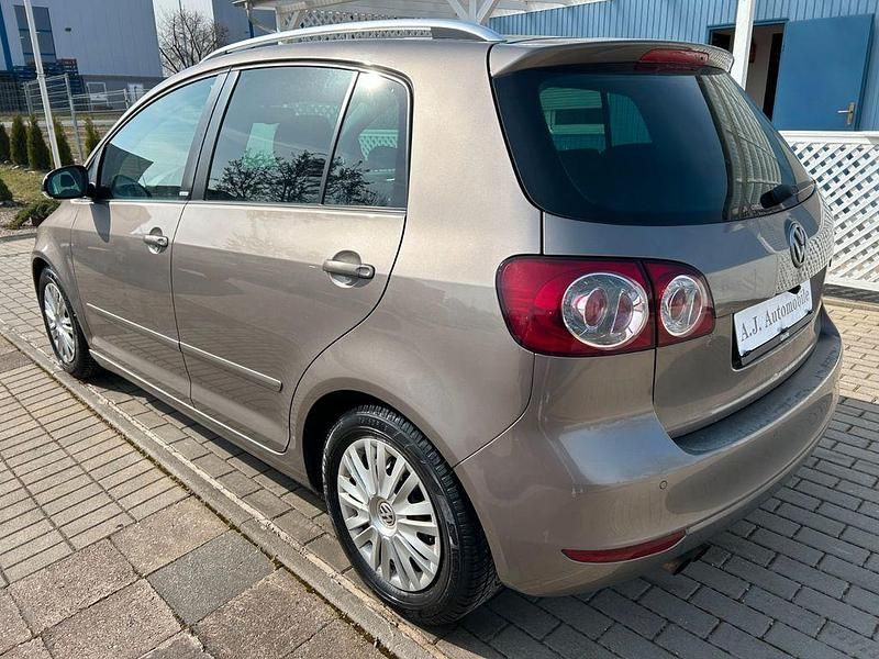 Gebraucht VW Golf Plus Cross 140 PS (102 kW) 2011 Braun Van / Kleinbus