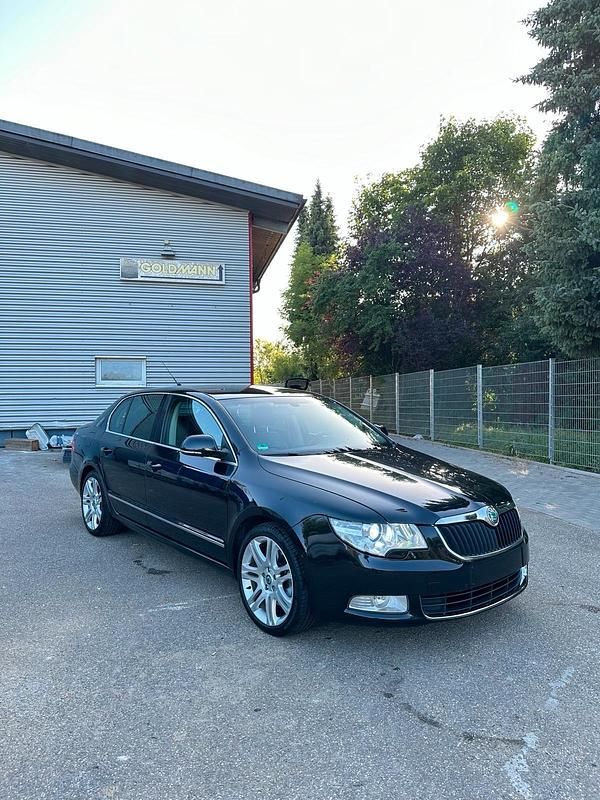 Schwarz Gebraucht 2008 Skoda Superb Limousine | 7.840 € (Etwas zu teuer) - Bild 1/4