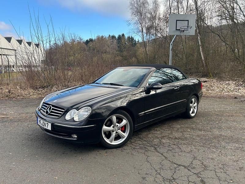 Gebraucht Mercedes CLK200 Avantgarde 163 PS (119 kW) 2004 Schwarz Cabrio