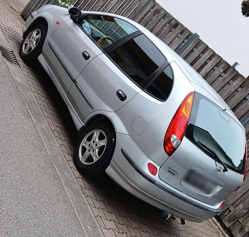 Gebraucht Nissan Almera Tino Tekna+ 116 PS (85 kW) 2006 Grau Van / Kleinbus