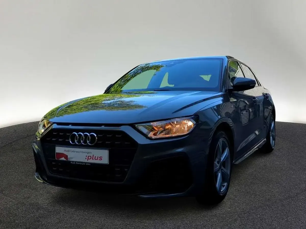Gebraucht Audi A1 S-Line 95 PS (69 kW) 2025 Chronosgrau metallic SUV