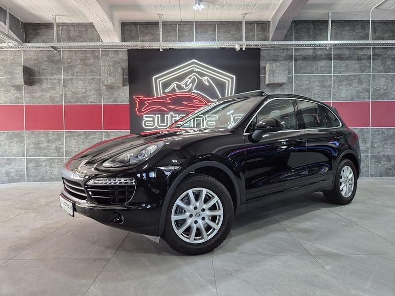Schwarz Gebraucht 2012 Porsche Cayenne SUV | 31.000 € (Etwas zu teuer) - Bild 1/4