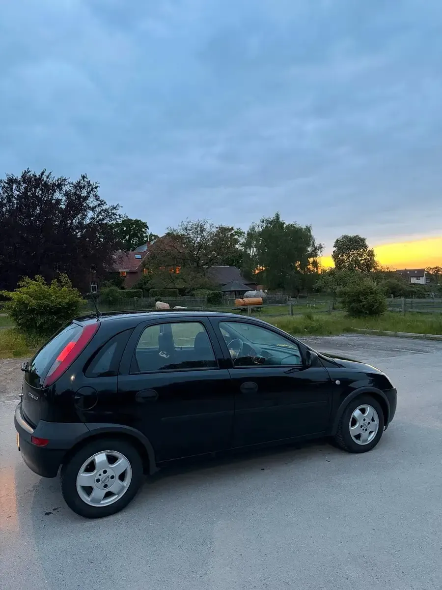 Gebraucht Opel Corsa 60 PS (44 kW) 2002 Schwarz Kleinwagen