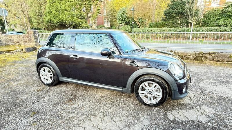 Gebraucht Mini Cooper 98 PS (72 kW) 2012 Braun Kleinwagen