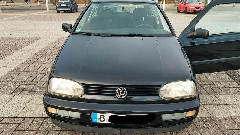 Gebraucht VW Golf III 75 PS (55 kW) 1997 Schwarz Limousine
