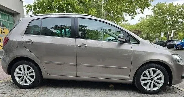 Gebraucht VW Golf Plus Cross Style 86 PS (63 kW) 2011 Braun Van / Kleinbus