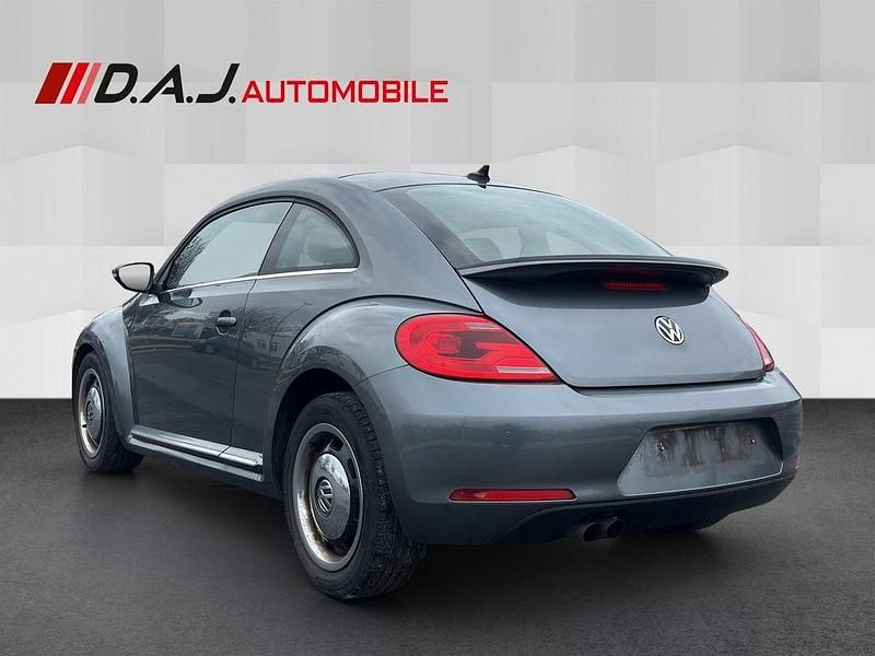 Gebraucht VW Beetle Design 140 PS (102 kW) 2013 Grau Kleinwagen