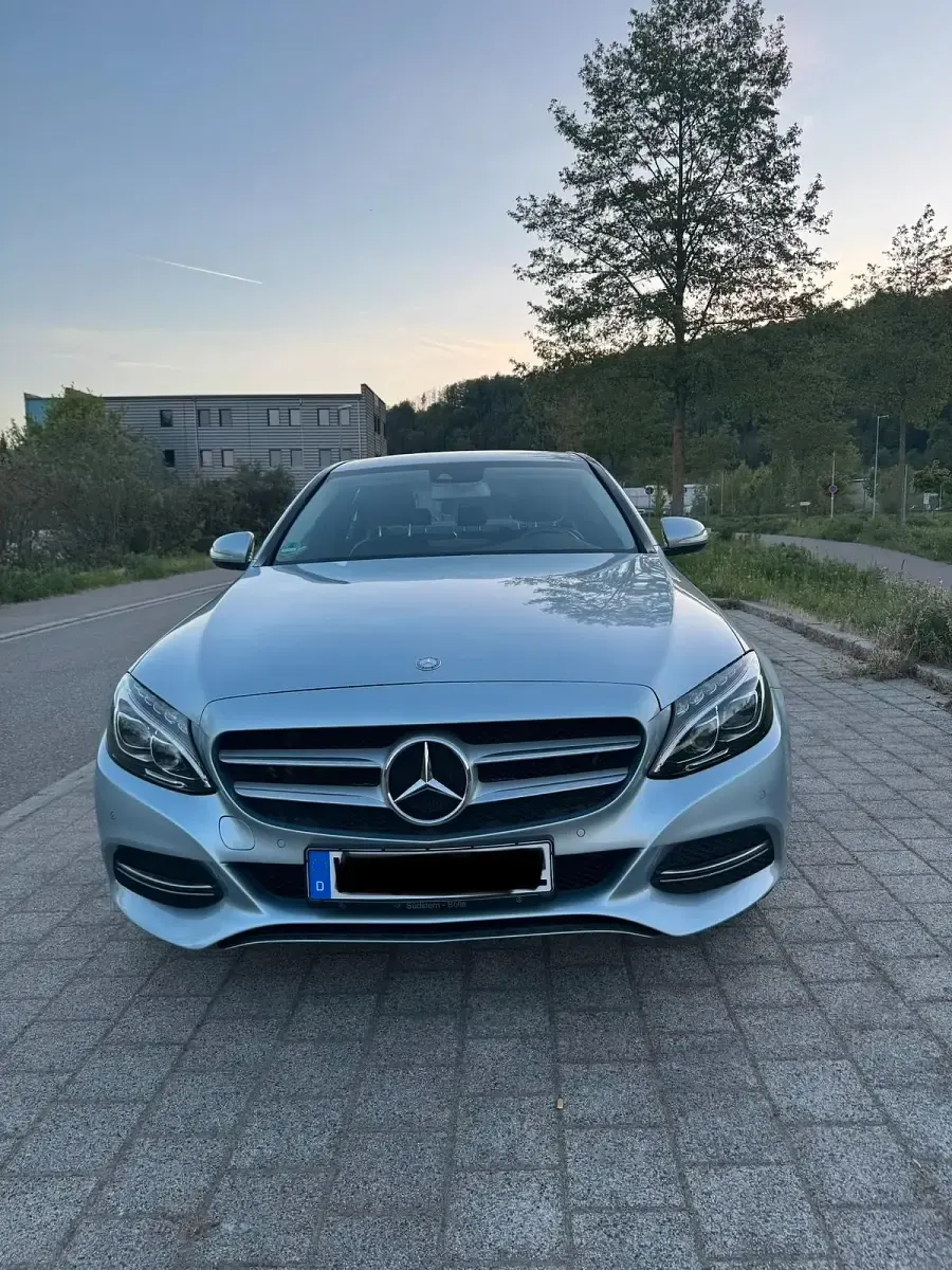 Gebraucht Mercedes C180 Avantgarde 156 PS (114 kW) 2014 Silber Limousine