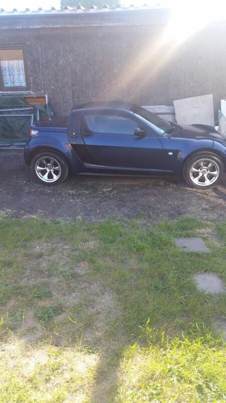 Blau Gebraucht 2004 Smart Roadster Cabrio | 2.600 € (Superpreis) - Bild 1/4