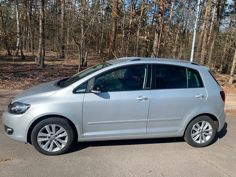 Gebraucht VW Golf Plus Style 105 PS (77 kW) 2011 Silber Van / Kleinbus