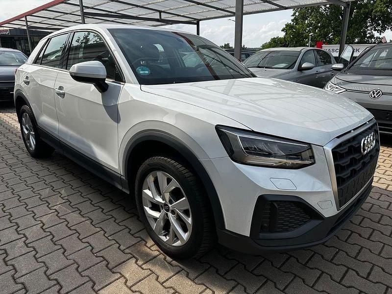 Weiß Gebraucht 2023 Audi Q2 SUV | 17.999 € (Superpreis) - Bild 1/4