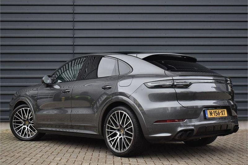 Gebraucht Porsche Cayenne 462 PS (339 kW) 2022 Grau SUV