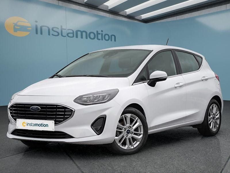 Weiß Gebraucht 2022 Ford Fiesta Kleinwagen | 18.349 € (Fairer Preis) - Bild 1/4