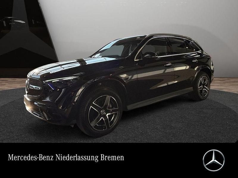 Schwarz Gebraucht 2023 Mercedes GLC300e AMG SUV | 54.890 € (Guter Preis) - Bild 1/3
