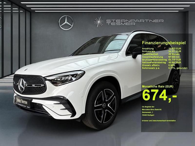 Weiß Gebraucht 2023 Mercedes GLC300e AMG SUV | 61.890 € (Fairer Preis) - Bild 1/3