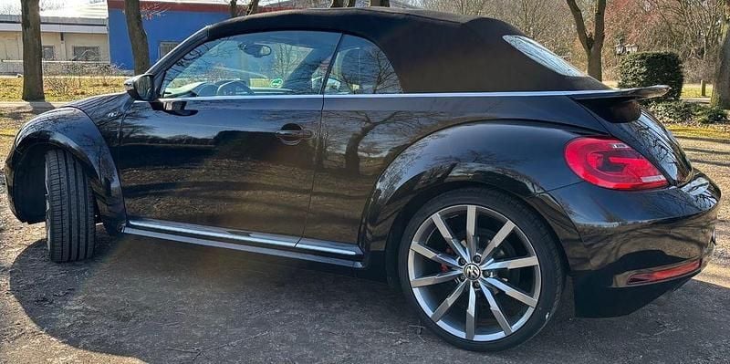 Gebraucht VW Beetle Cabriolet R-line 220 PS (161 kW) 2015 Schwarz Cabrio