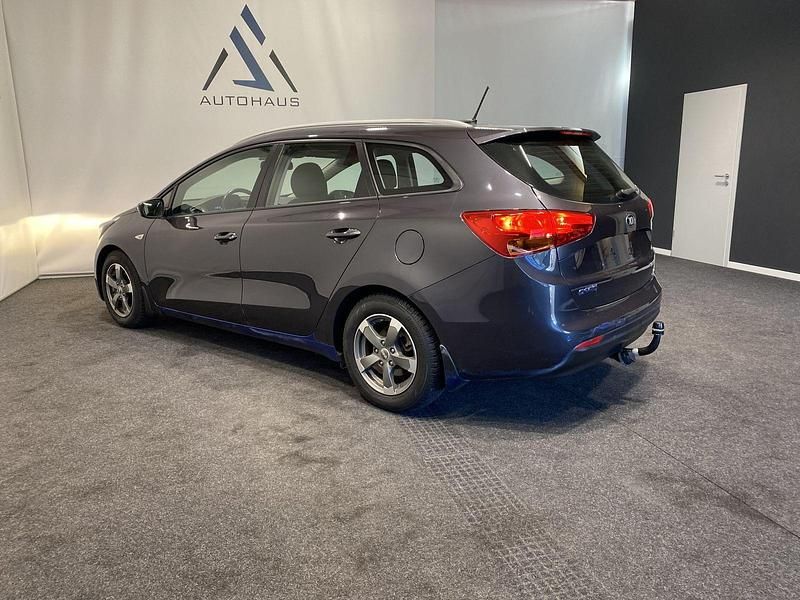 Gebraucht Kia Ceed Sportswagon Attract 120 PS (88 kW) 2016 Grau Kombi