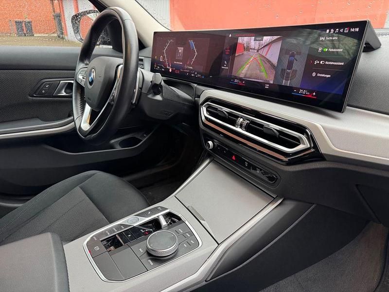 Schwarz Gebraucht 2022 BMW 320 Kombi | 20.500 € (Guter Preis) - Bild 1/4