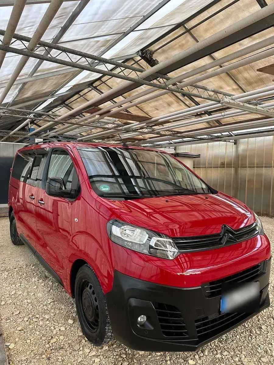 Used Citroën Jumpy 150 HP (110 kW) 2017 Red Minivan
