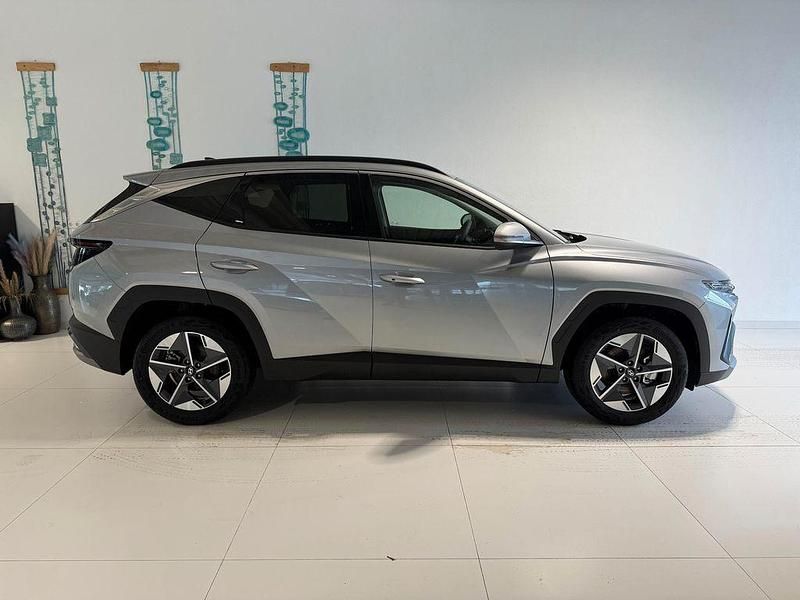Neu Hyundai Tucson GO! 159 PS (116 kW) 2025 Shimmering silver meta... SUV