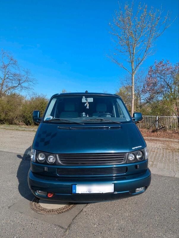 Grün Gebraucht 2003 VW T4 Van | 18.500 € - Bild 1/4