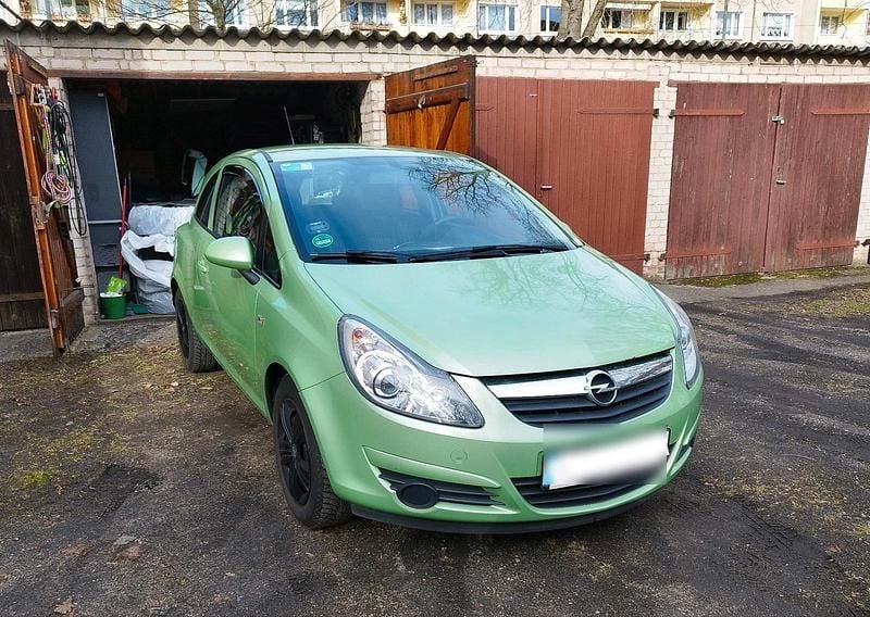 Gebraucht Opel Corsa 80 PS (58 kW) 2009 Grün Kleinwagen