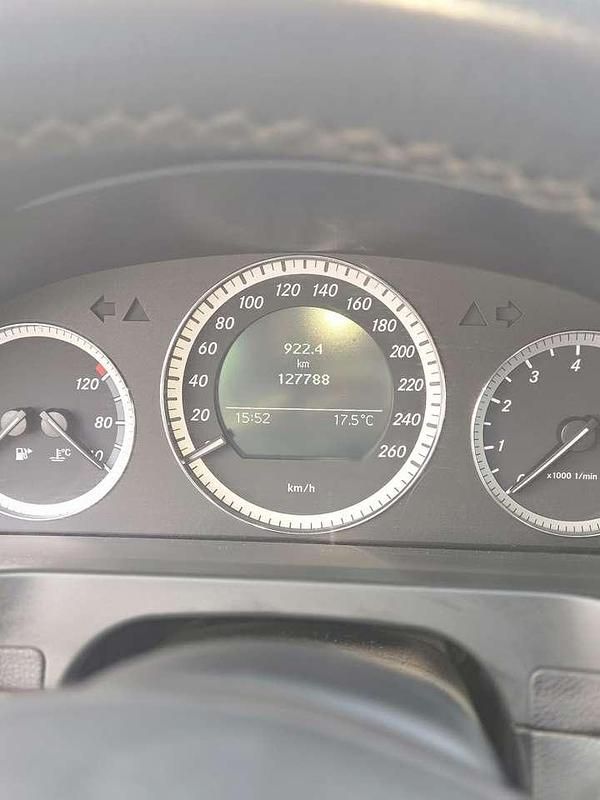 Gebraucht Mercedes 180 156 PS (114 kW) 2010 Limousine