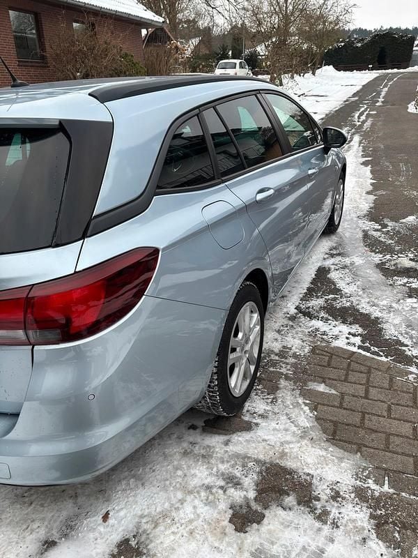 Gebraucht Opel Astra 122 PS (89 kW) 2021 Silber Kombi