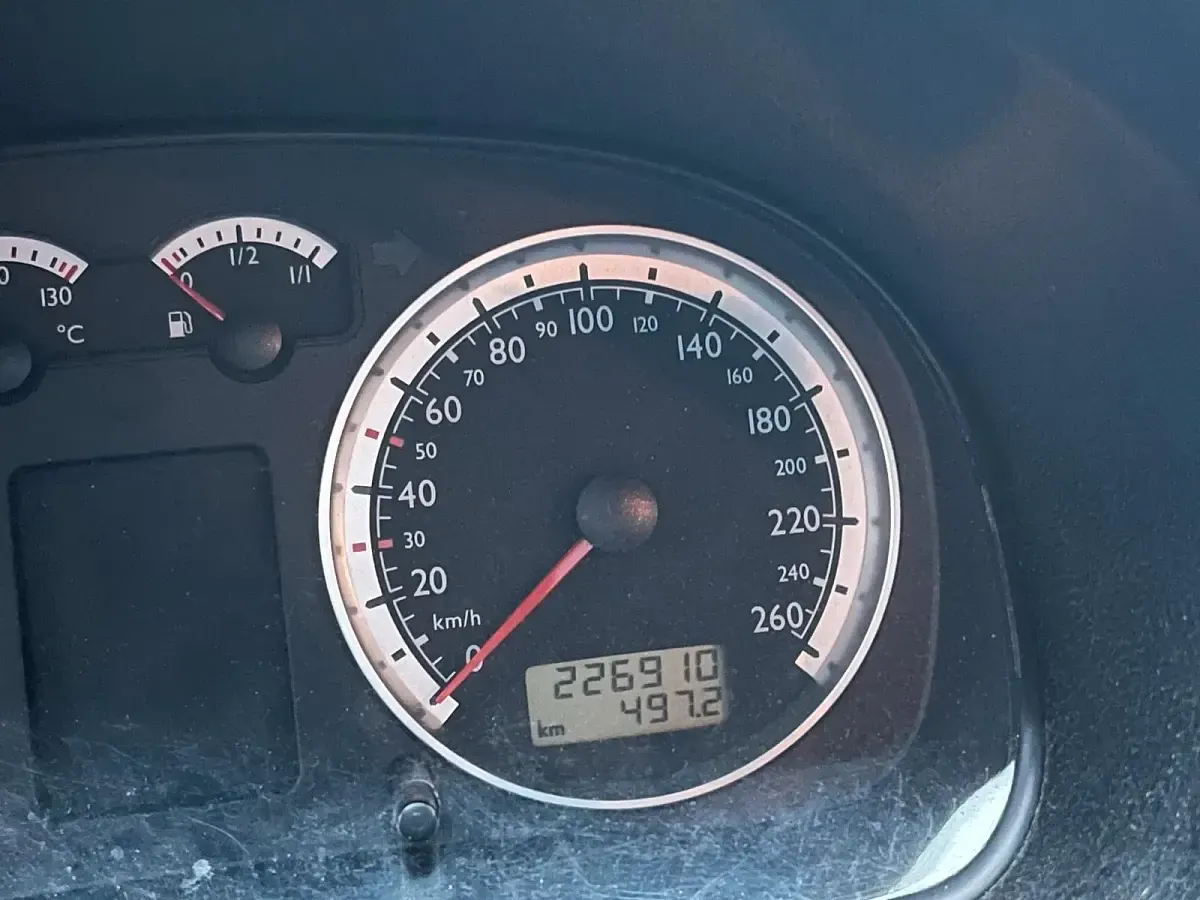 Occasion VW Bora Basis 105 ch (77 kW) 2001 Argent Break