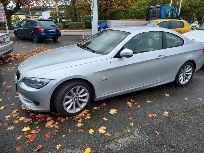 Gebraucht BMW 335 Sport Line 306 PS (225 kW) 2011 Grau Coupé