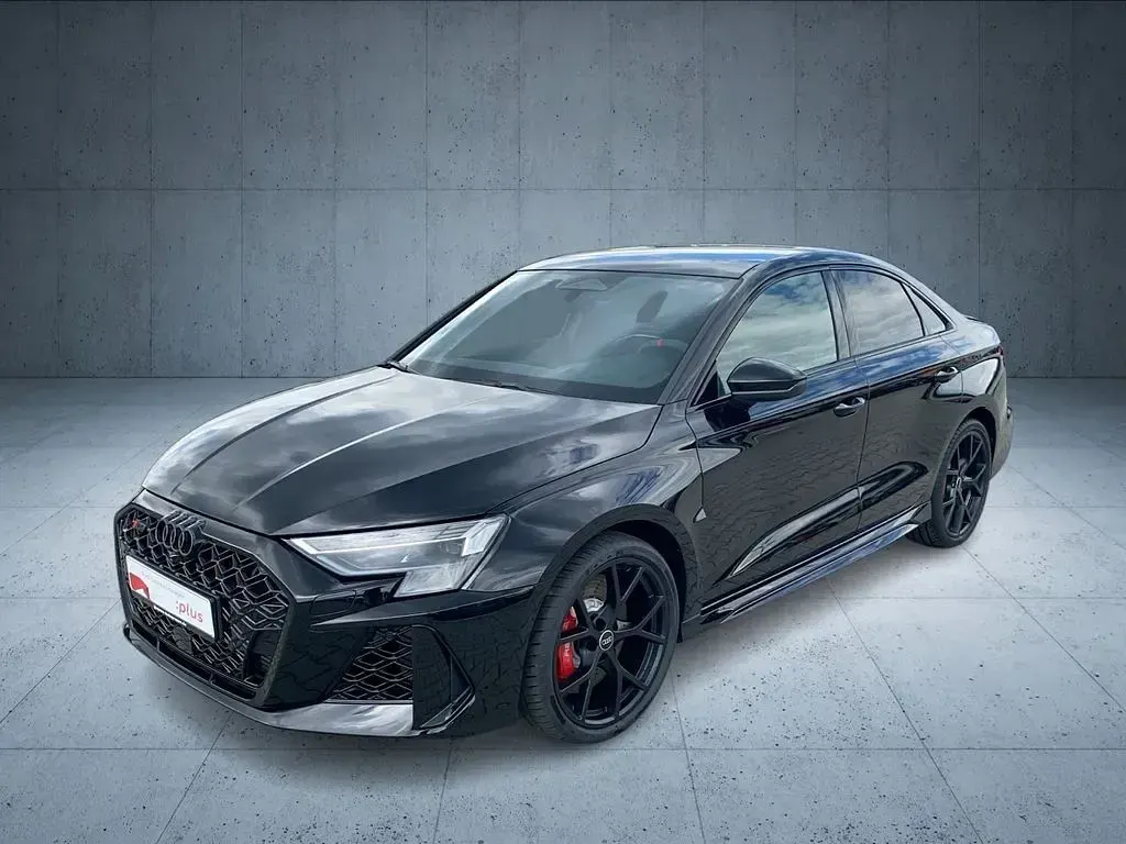 Neu Audi RS3 Sport 400 PS (294 kW) 2025 Mythosschwarz metallic Limousine