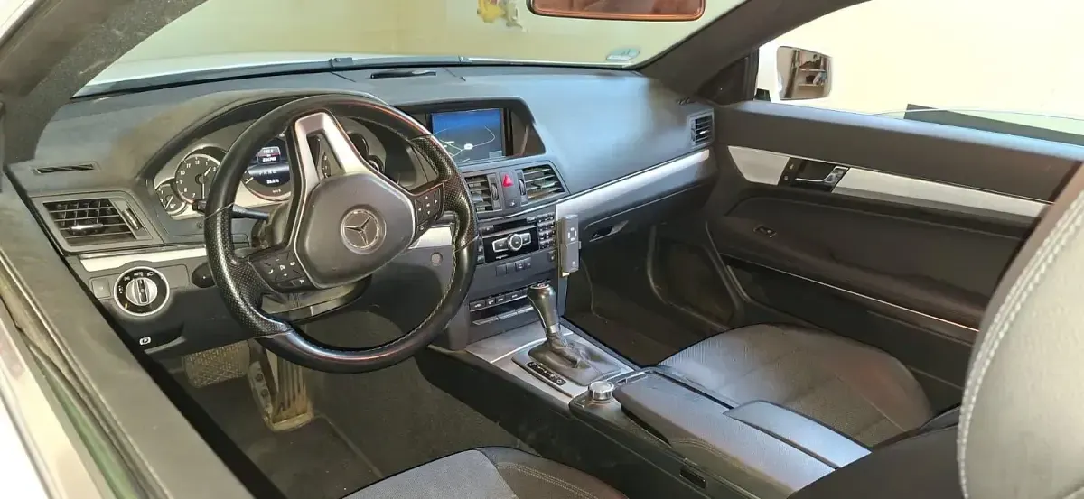 Gebraucht Mercedes E250 Avantgarde 204 PS (150 kW) 2012 Coupé