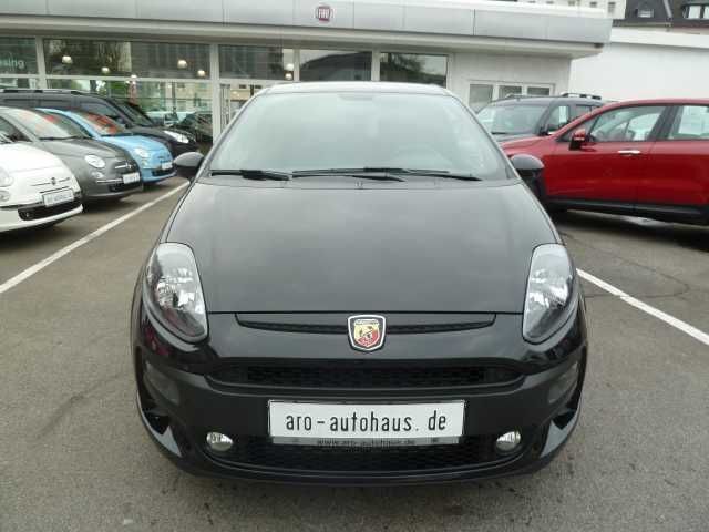 Schwarz metallic Gebraucht 2013 Abarth Punto Evo Kleinwagen | 16.490 € - Bild 1/4