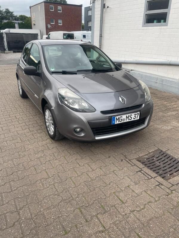 Grau Gebraucht 2009 Renault Clio II Kleinwagen | 1.500 € (Guter Preis) - Bild 1/4