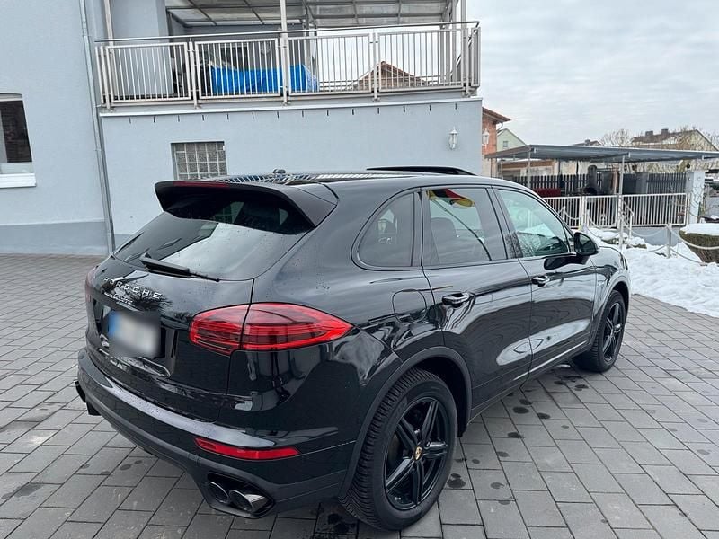 Gebraucht Porsche Cayenne 239 PS (175 kW) 2016 Schwarz SUV